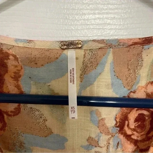 Free People Found You Printed Top ~ Size XS! Absolutely gorgeous top! - Picture 6 of 13